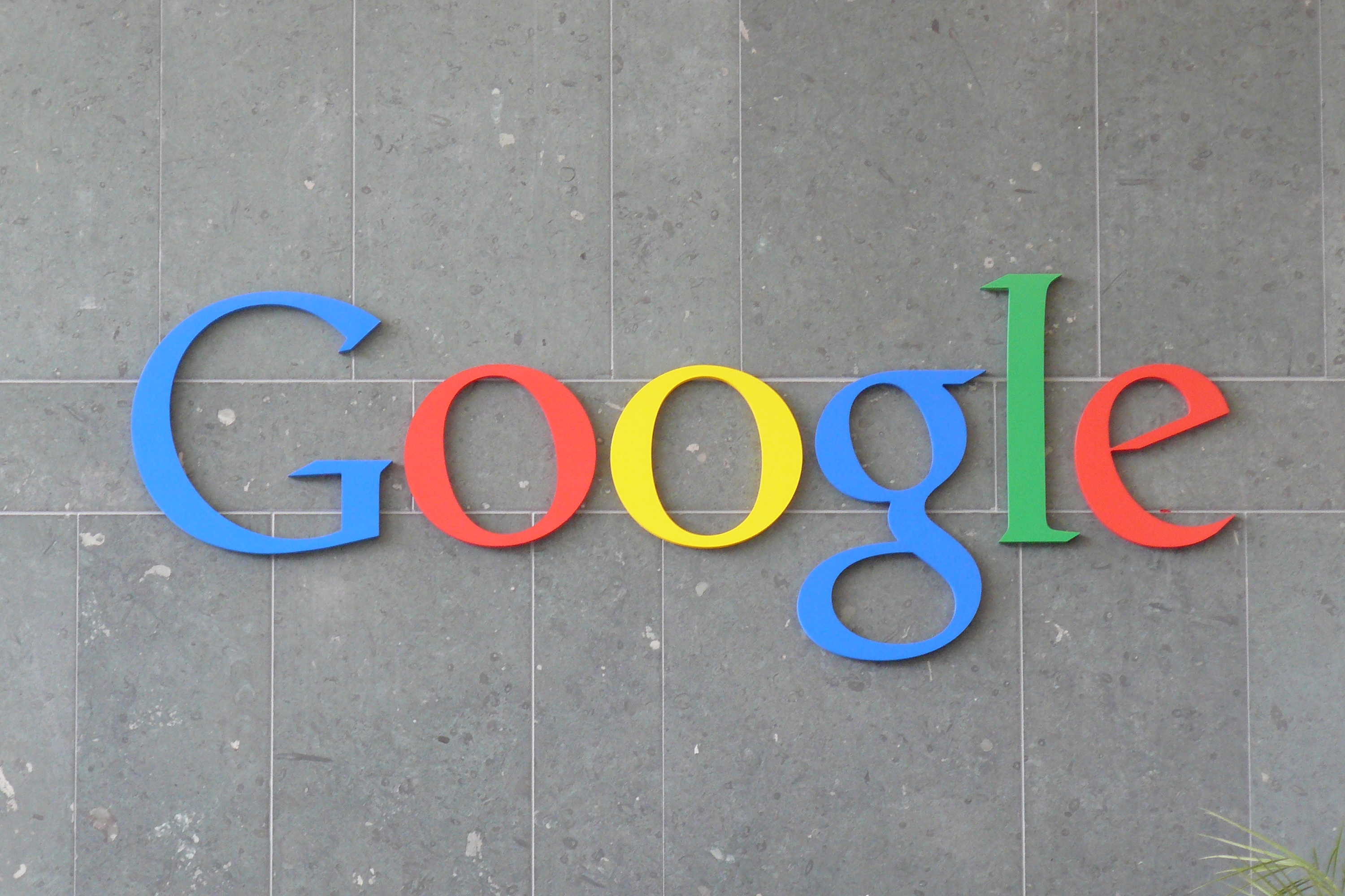 Google omstrukturerer organisationen